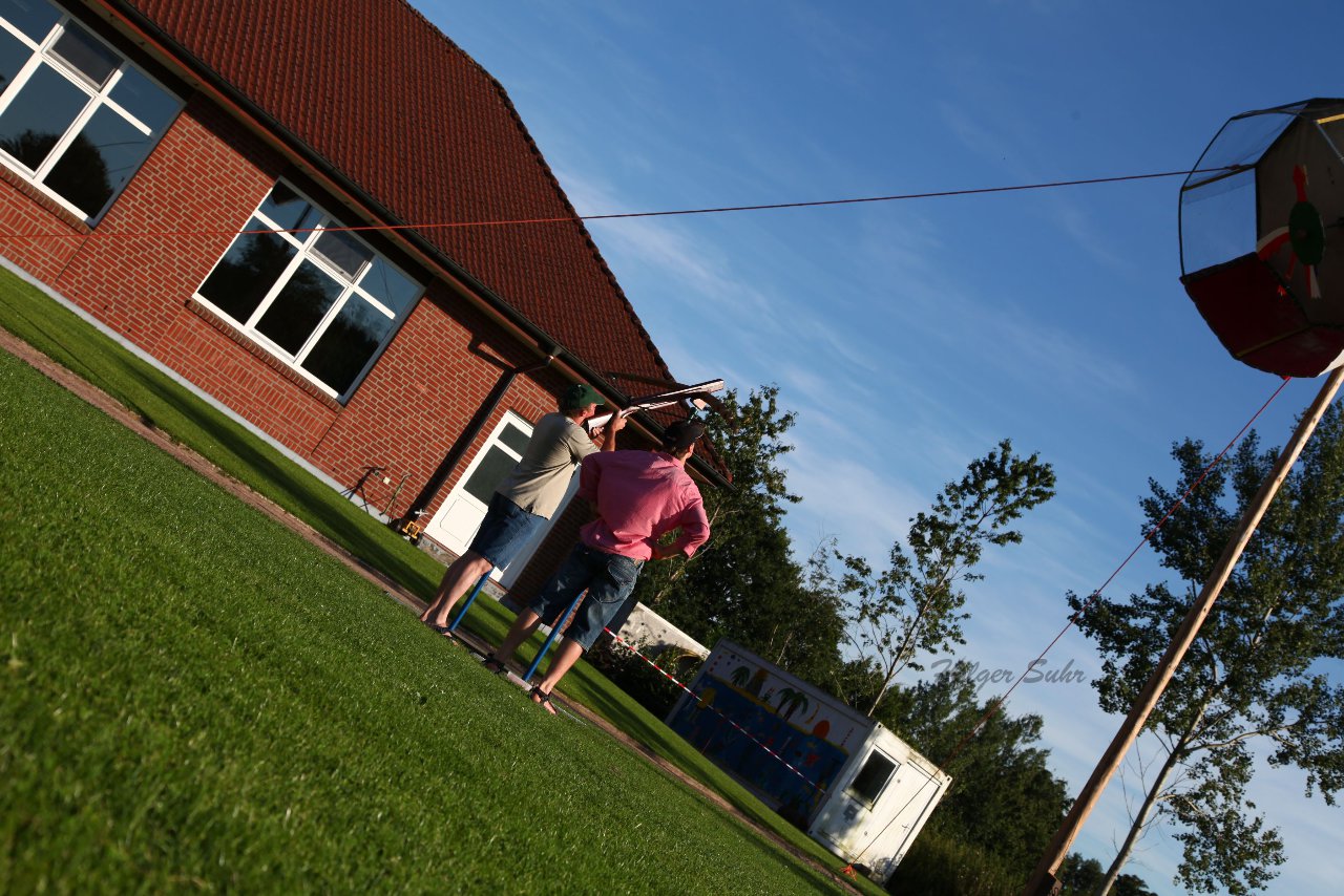 Bild 477 - Vogelschiessen am 18.8.12